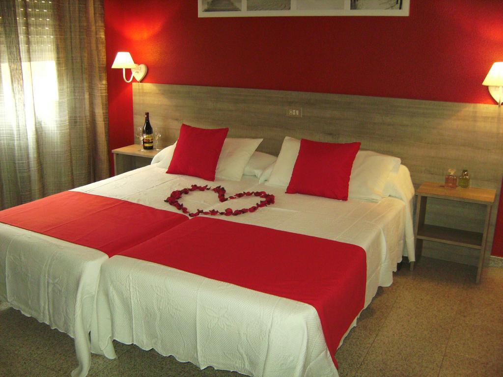 Pension Miami Альмасора Номер фото