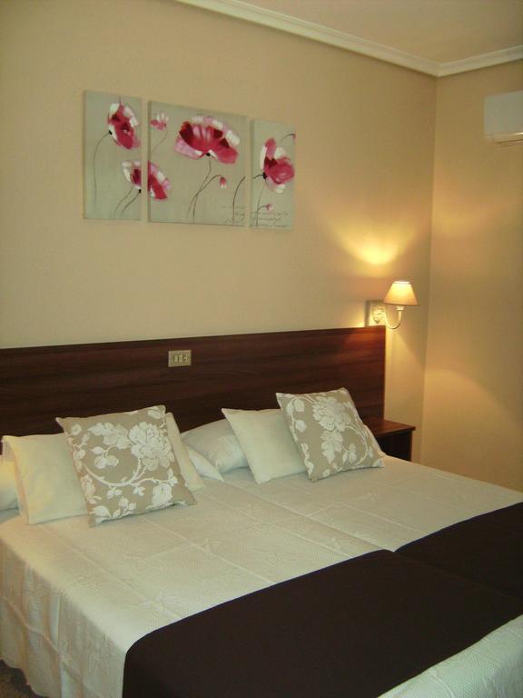 Pension Miami Альмасора Номер фото